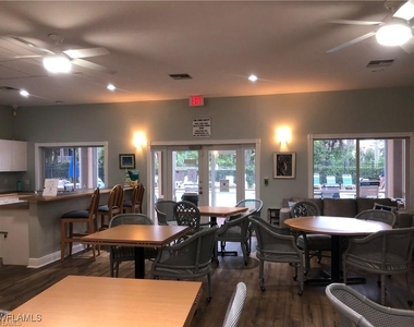 321 Robin Hood Circle - Photo Thumbnail 14