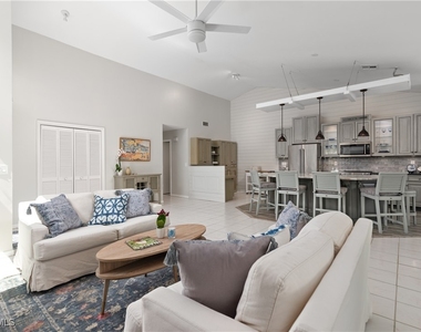141 Bristol Lane - Photo Thumbnail 10