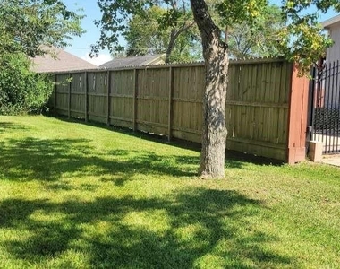 501 S Holmes Street - Photo Thumbnail 1