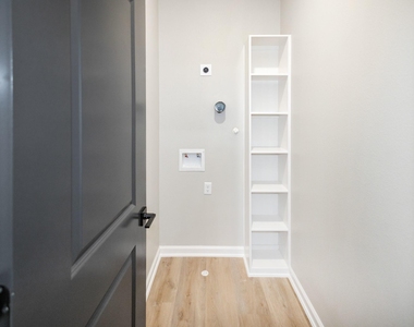 5036 Mallow Street - Photo Thumbnail 31