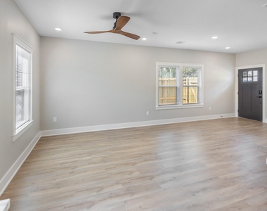 5036 Mallow Street - Photo Thumbnail 13