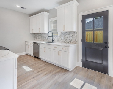 5036 Mallow Street - Photo Thumbnail 14