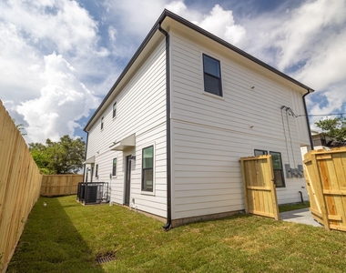 5036 Mallow Street - Photo Thumbnail 35