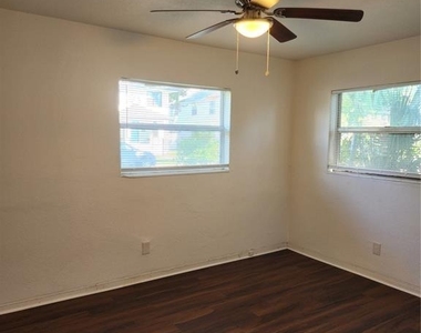 2227 Highland Street - Photo Thumbnail 3
