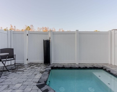 4742 Terra Esmeralda Drive - Photo Thumbnail 2
