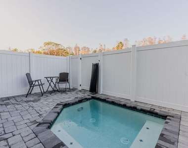 4742 Terra Esmeralda Drive - Photo Thumbnail 3