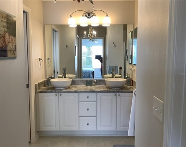 890 Haynesville Way - Photo Thumbnail 12