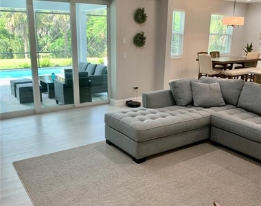2129 Lorraine Drive - Photo Thumbnail 7