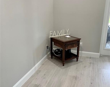 2129 Lorraine Drive - Photo Thumbnail 30