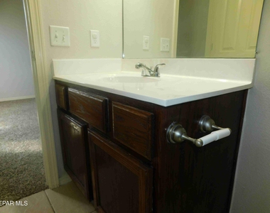 10021 Railroad Drive - Photo Thumbnail 19
