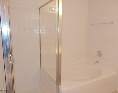855 N Stephanie Street - Photo Thumbnail 20