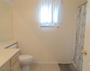 855 N Stephanie Street - Photo Thumbnail 13