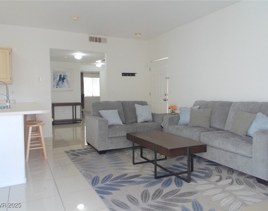 855 N Stephanie Street - Photo Thumbnail 10
