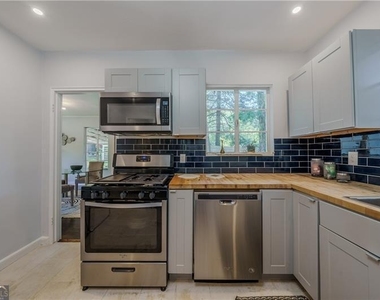 1920 W Forrest Avenue - Photo Thumbnail 9