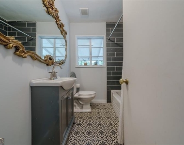 1920 W Forrest Avenue - Photo Thumbnail 17