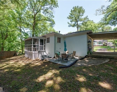1920 W Forrest Avenue - Photo Thumbnail 22
