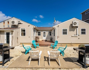 115-117 Coolidge Avenue - Photo Thumbnail 23