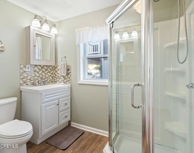 115-117 Coolidge Avenue - Photo Thumbnail 9
