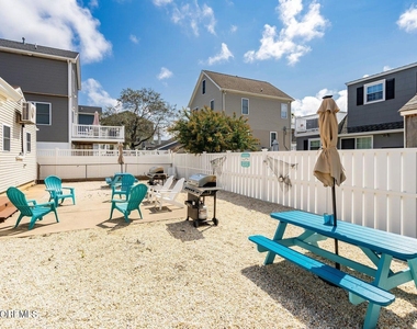115-117 Coolidge Avenue - Photo Thumbnail 20