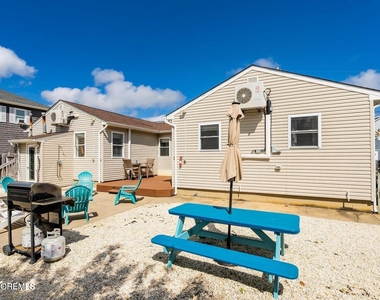 115-117 Coolidge Avenue - Photo Thumbnail 21