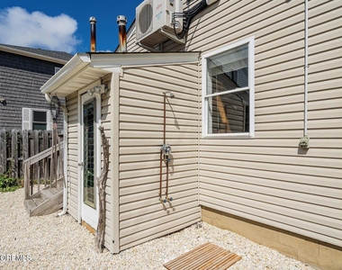 115-117 Coolidge Avenue - Photo Thumbnail 24
