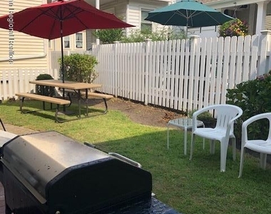 87 Embury Avenue - Photo Thumbnail 4