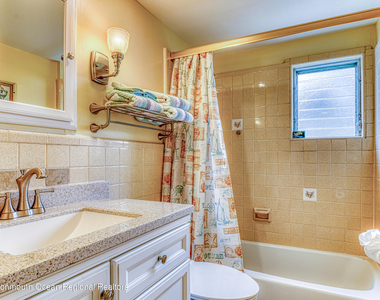 87 Embury Avenue - Photo Thumbnail 21