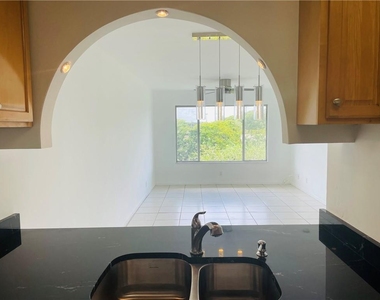 3247 Nw 103rd Te - Photo Thumbnail 1