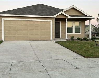 835 Ginkgo Way - Photo Thumbnail 1