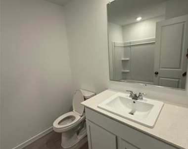 835 Ginkgo Way - Photo Thumbnail 8