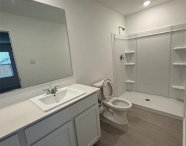 835 Ginkgo Way - Photo Thumbnail 6