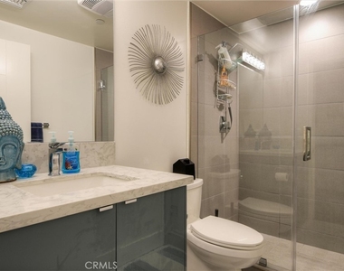 4461 Tujunga Avenue - Photo Thumbnail 12