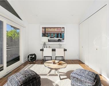 9625 Oak Pass Road - Photo Thumbnail 18