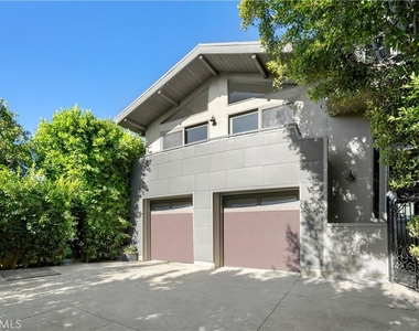 9625 Oak Pass Road - Photo Thumbnail 22