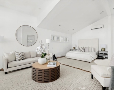 9625 Oak Pass Road - Photo Thumbnail 14
