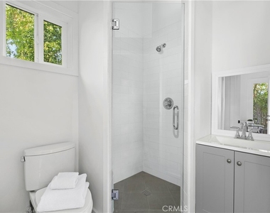 9625 Oak Pass Road - Photo Thumbnail 20