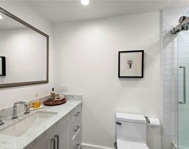3085 Nestall Road - Photo Thumbnail 17
