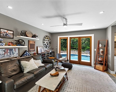 3085 Nestall Road - Photo Thumbnail 11
