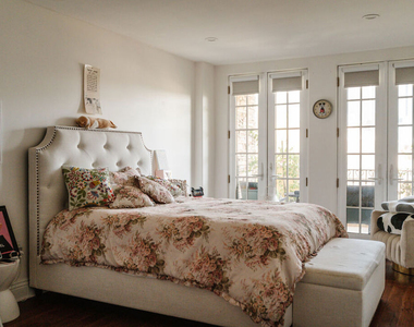 1835 Pandora Avenue - Photo Thumbnail 30
