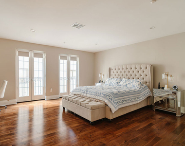 1835 Pandora Avenue - Photo Thumbnail 22