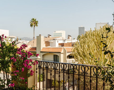 1835 Pandora Avenue - Photo Thumbnail 20