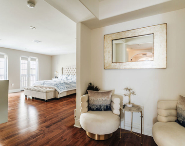 1835 Pandora Avenue - Photo Thumbnail 24