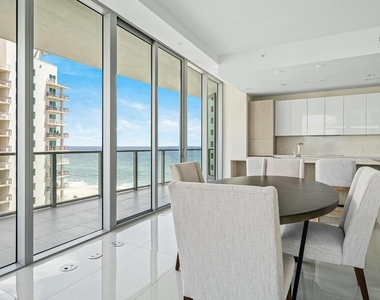 3100 N Ocean Drive - Photo Thumbnail 4