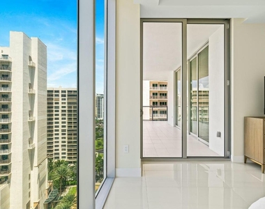 3100 N Ocean Drive - Photo Thumbnail 17
