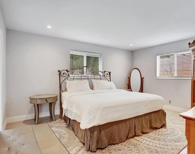 2941 Angler Drive - Photo Thumbnail 10