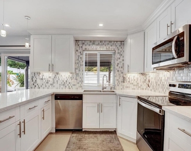 2941 Angler Drive - Photo Thumbnail 14