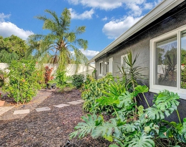 2941 Angler Drive - Photo Thumbnail 23