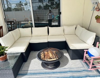 18280 Coral Isles Drive - Photo Thumbnail 9