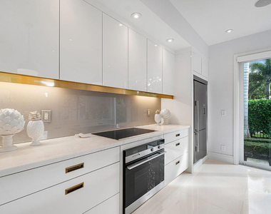 106 Beachway Drive - Photo Thumbnail 2