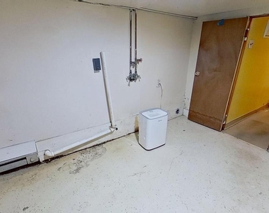 1336 W Philadelphia Street - Photo Thumbnail 4